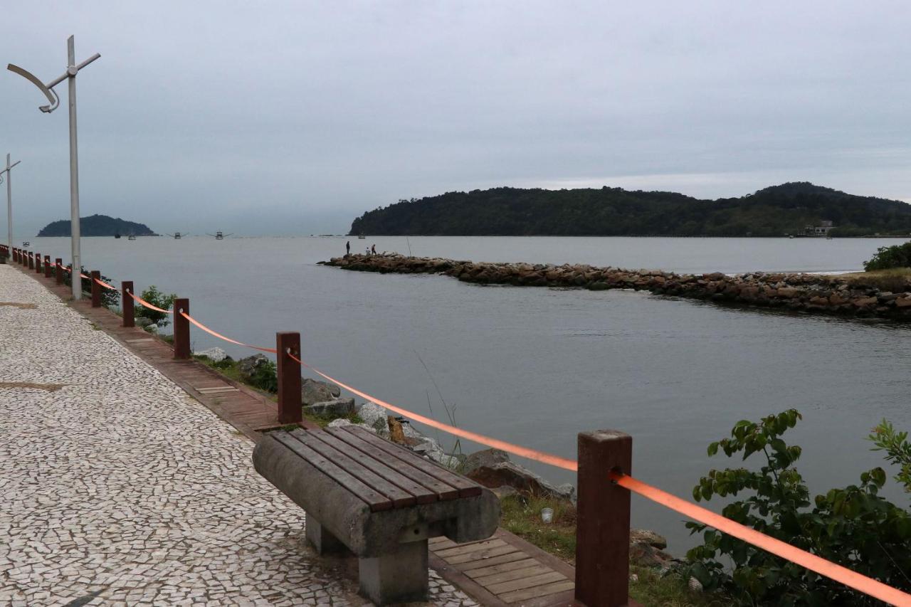 Curta Praia Do Quilombo - Lunata Penha  Buitenkant foto