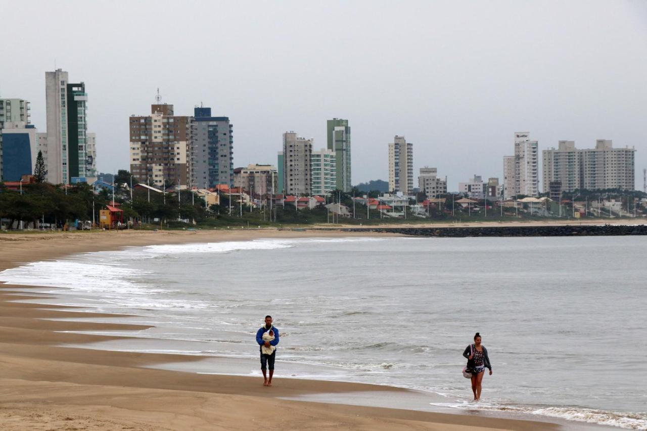 Curta Praia Do Quilombo - Lunata Penha  Buitenkant foto